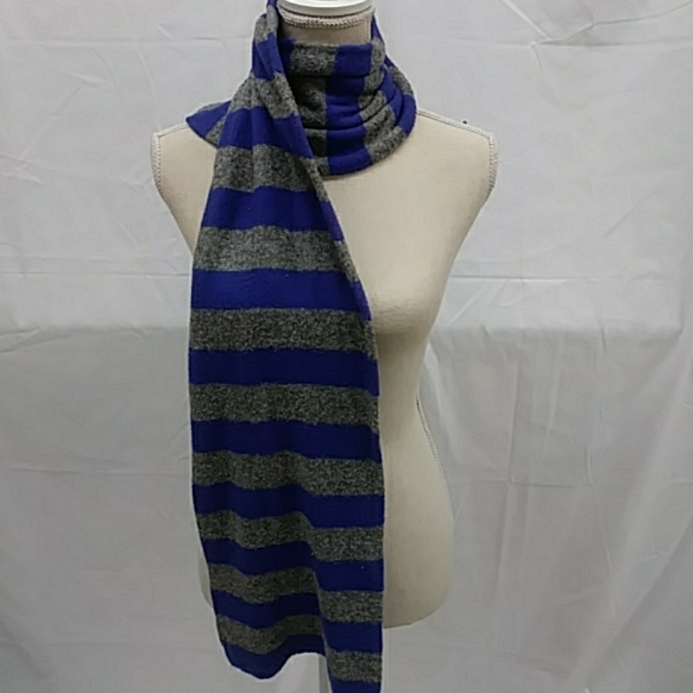 Scarf - Picture 3 of 4